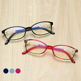 Anti-Blaulicht-Brille für Menschen mittleren und höheren Alters