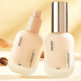 Leicht matte, langanhaltende Foundation