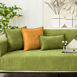 Unifarbener einfacher Sofabezug