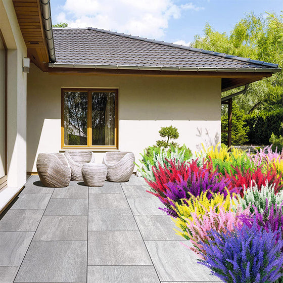 Künstliche Lavendelblüten im Freien