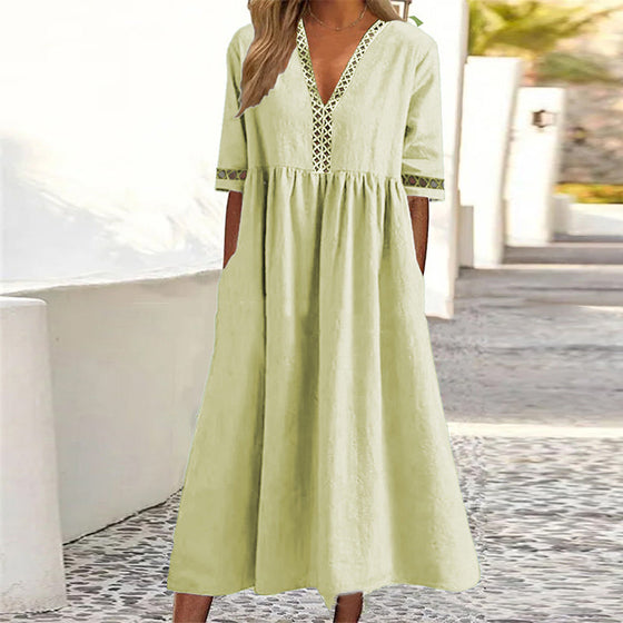 Spitzenkleid mit V-Ausschnitt und Taille