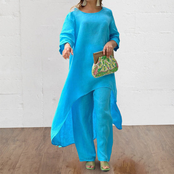 Hosenanzug mit unregelmäßigem Oberteil und weitem Bein