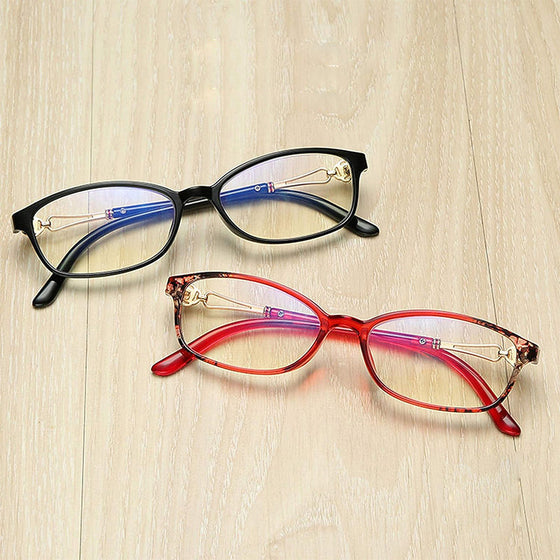 Anti-Blaulicht-Brille für Menschen mittleren und höheren Alters