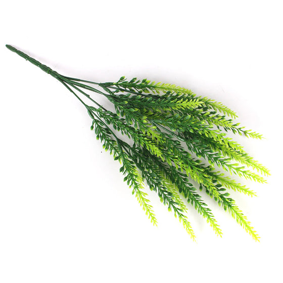 Künstliche Lavendelblüten im Freien