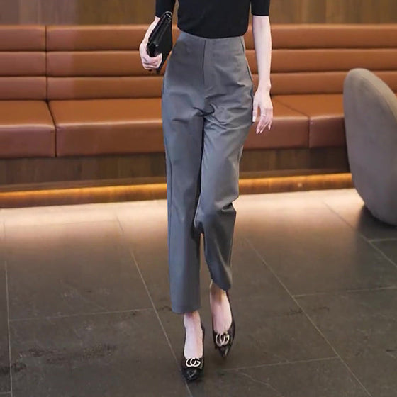 Knöchelhohe Damenhose mit hoher Taille