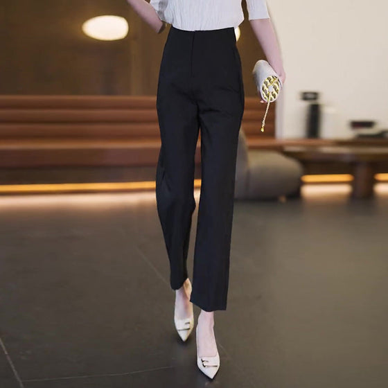 Knöchelhohe Damenhose mit hoher Taille