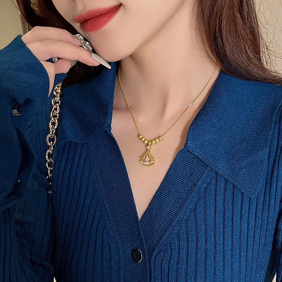 Schicke Ginkgoblatt-Halskette