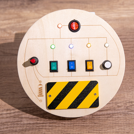 Elektronisches Busy Board für Kinder