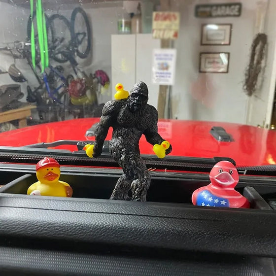 Wilde Affenmensch-Ornamente