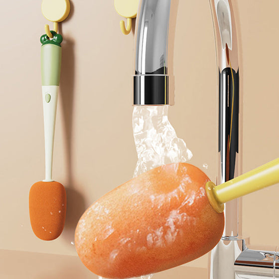 Multifunktionale Reinigungsbürste in Karottenform