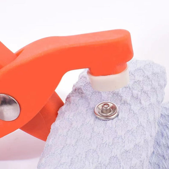 Werkzeugsatz mit fünf Klauenschnallen