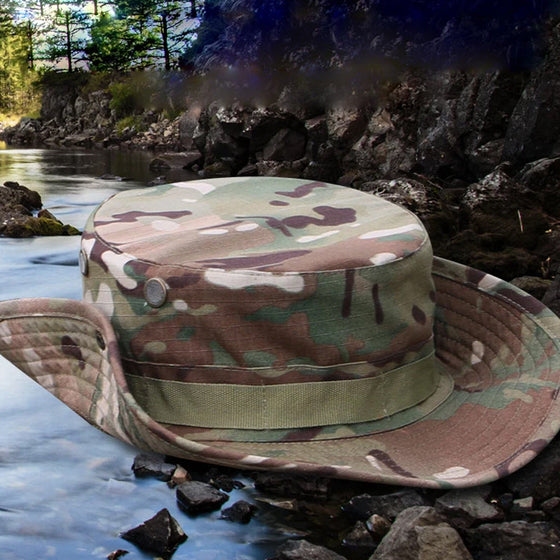 Sonnenhut mit breiter Krempe