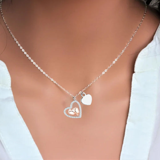 Halskette mit Herz-Fußabdruck