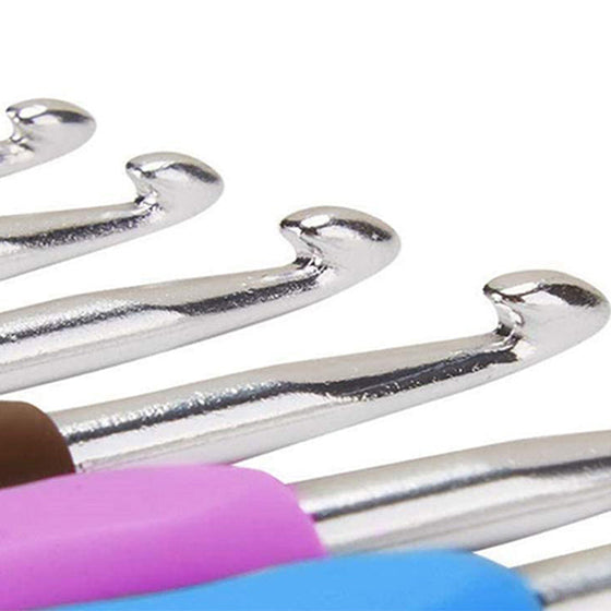 Ein praktisches Set Strick-Requisiten