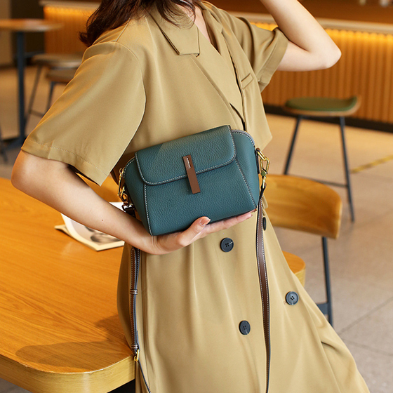 Leichte, luxuriöse, trendige und vielseitige Umhängetasche aus weichem Leder