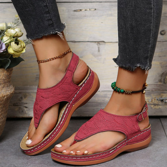 Einfarbige Sommer-Sandalen Mit Schnalle